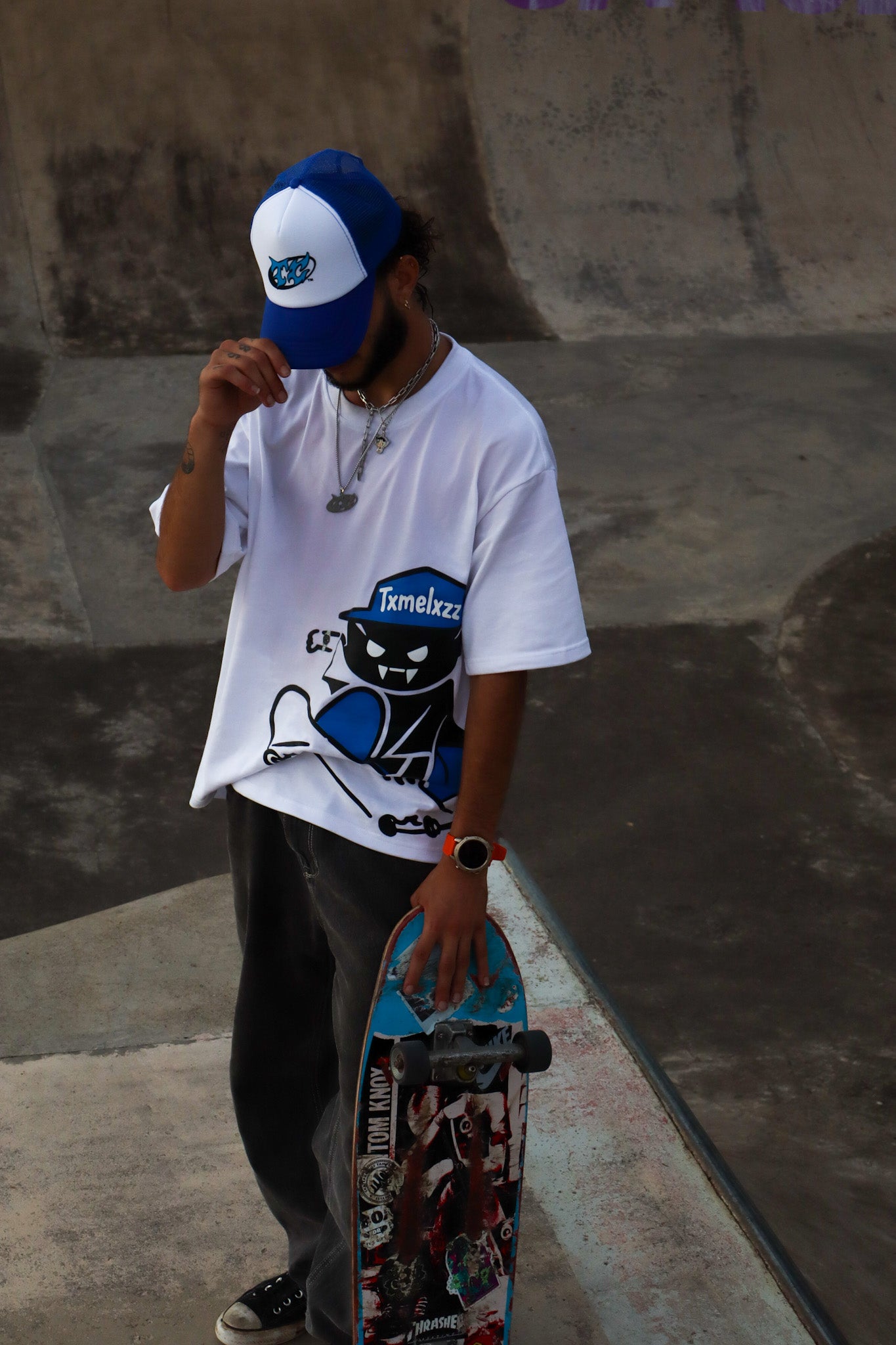Chronos SK8 White tee