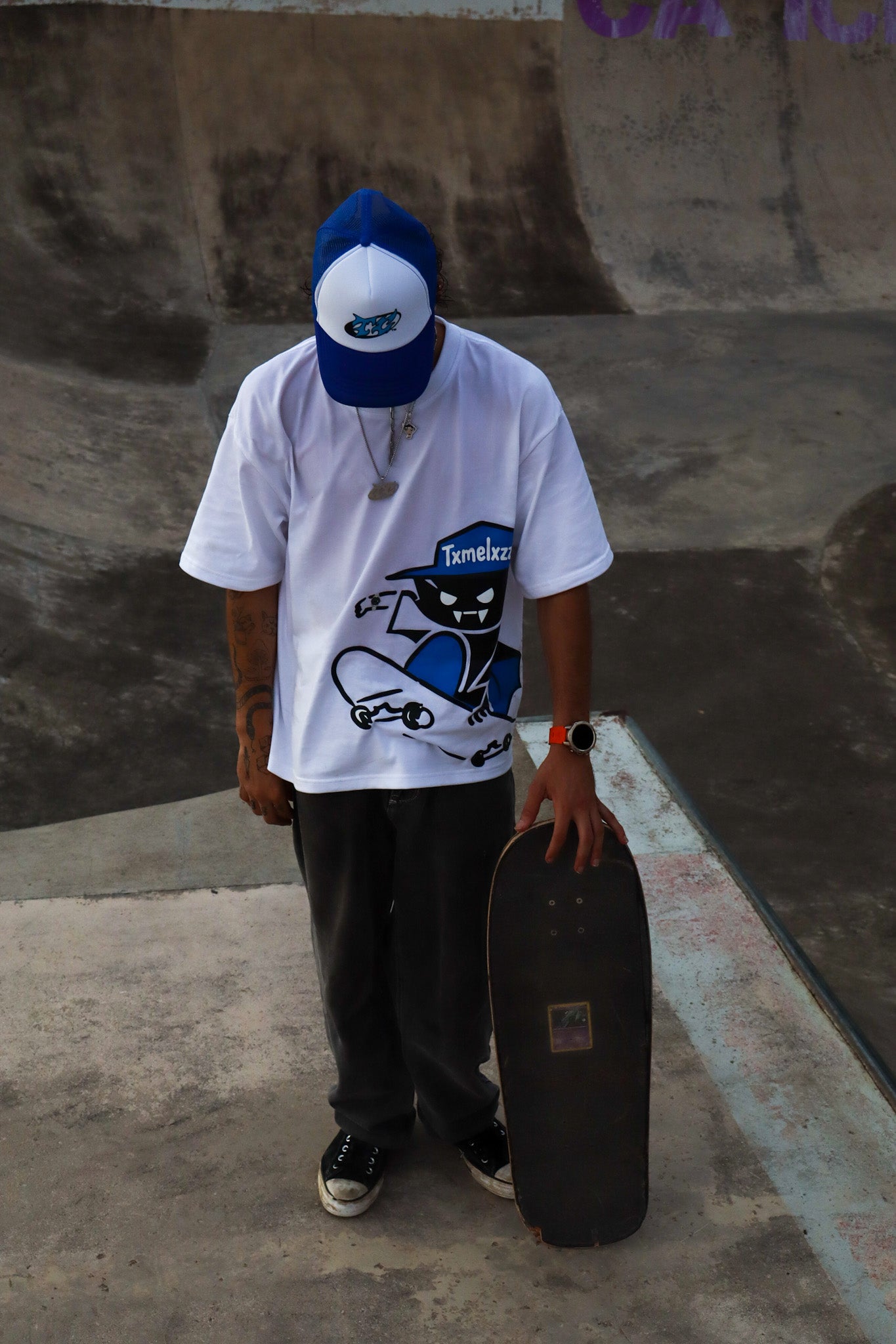 Chronos SK8 White tee